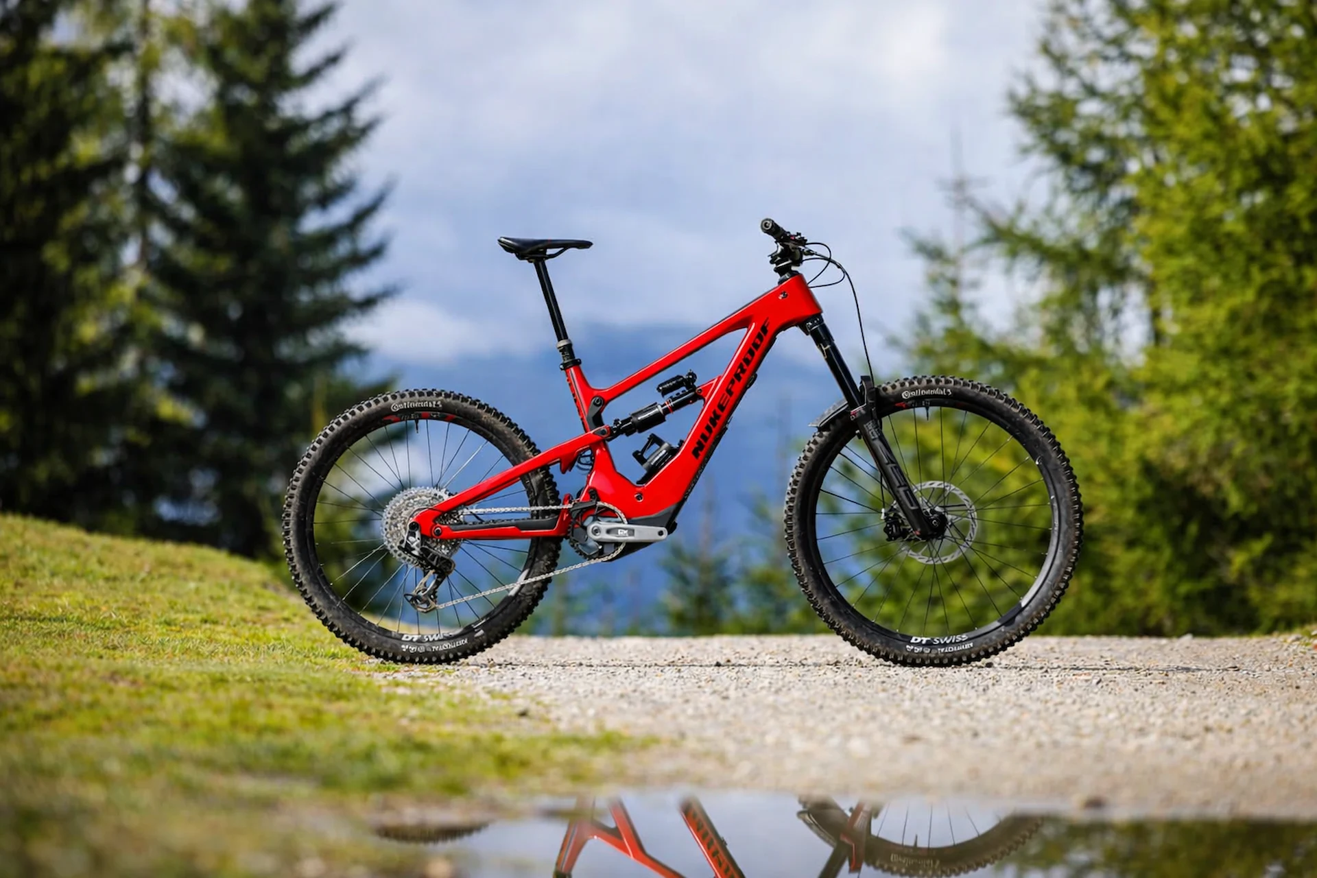 Nukeproof Megawatt E-Enduro - 720Wh Akku, SRAM Eagle Powertrain für alpine Schweizer Trails